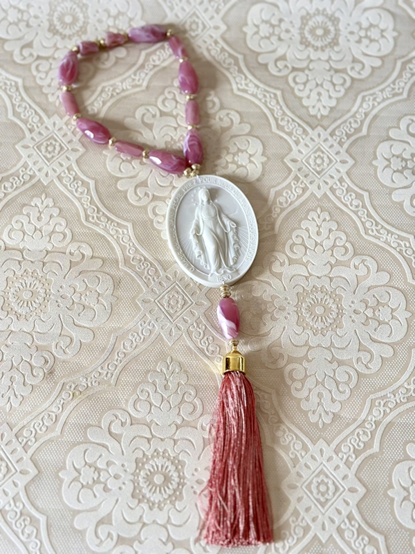 Colar de mesa P medalha de resina especial