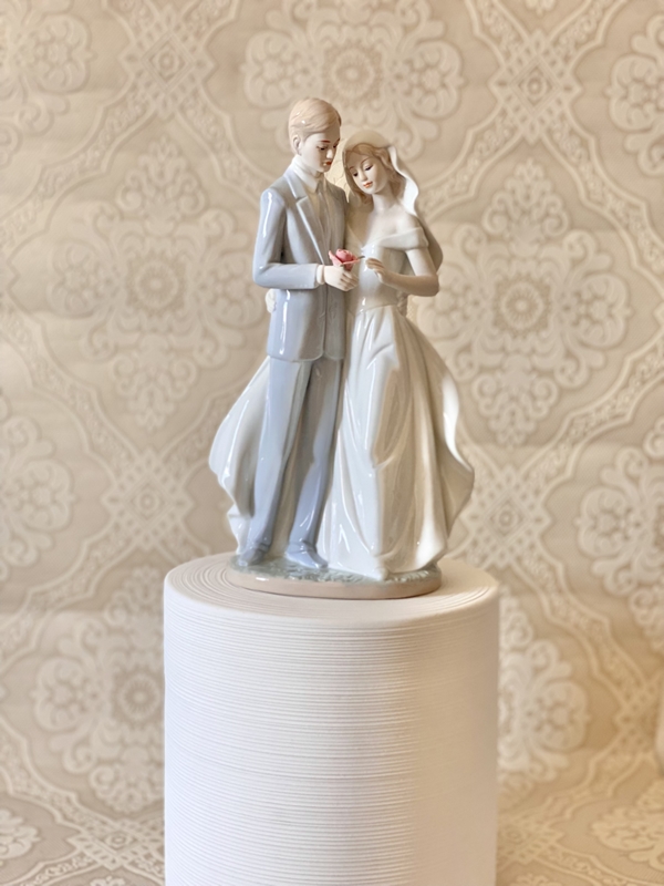 Topo de Bolo 30cm em porcelana