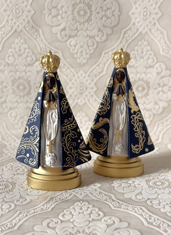 Nossa Senhora Aparecida 20cm desenhos a mão livre