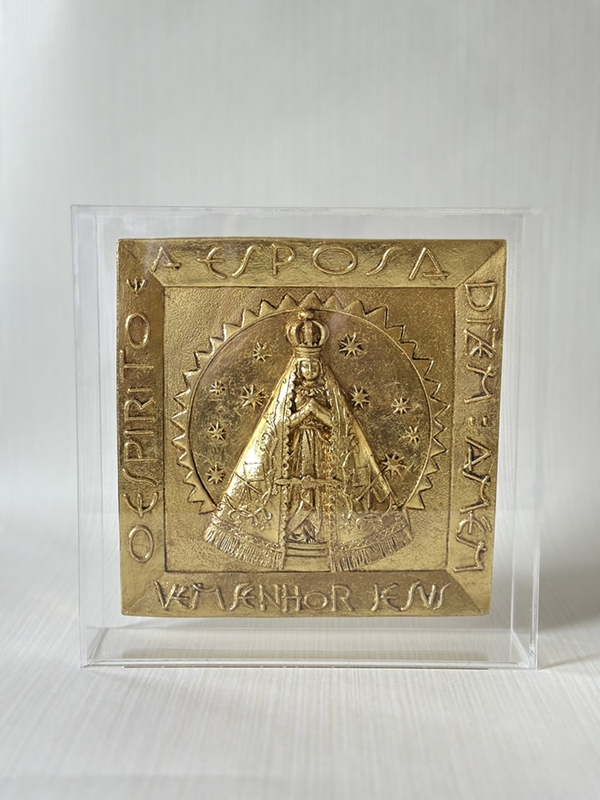 Box acrílico com placa de Aparecida em Folha de ouro