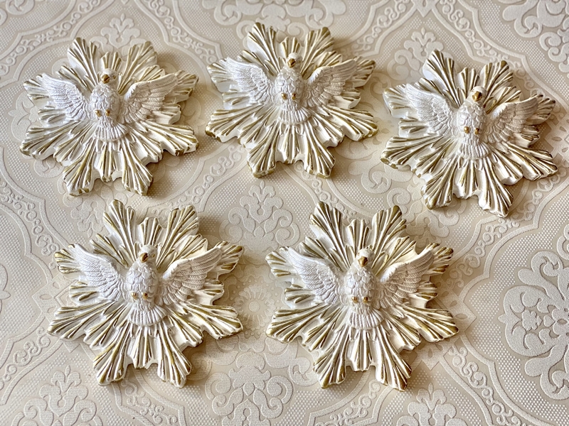 Divino Espírito Santo com 16cm em pintura