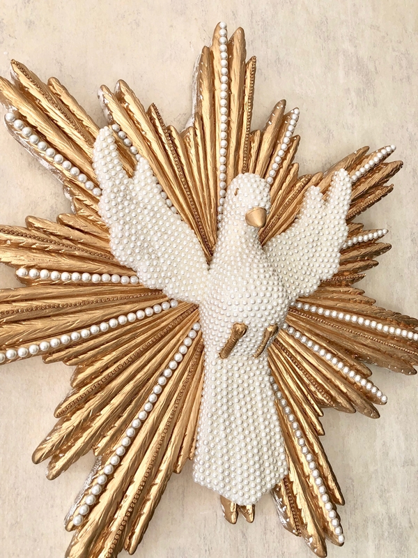 Divino Espírito Santo com 50cm em pérolas