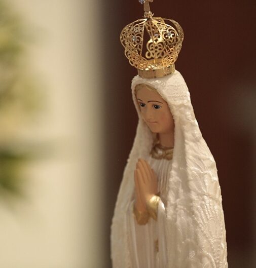 Nossa Senhora de Fátima 60cm em renda