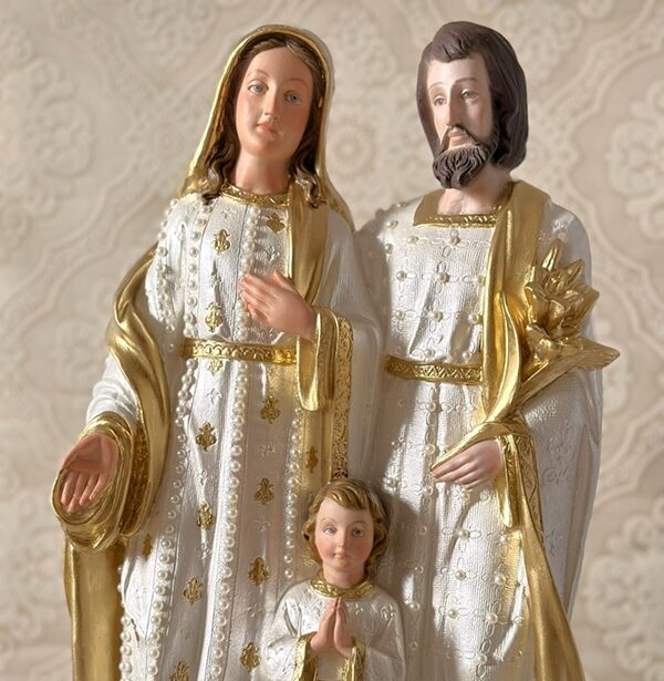 Sagrada Família em pé 60cm perolada com detalhes em pérolas