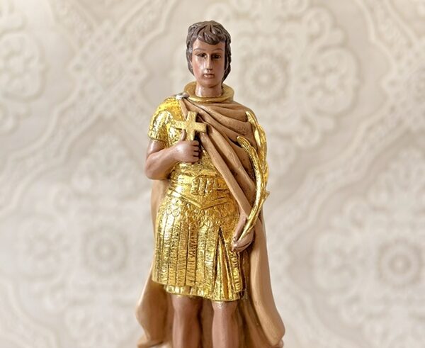 Santo Expedito 30cm pintura envelhecida e folha de ouro