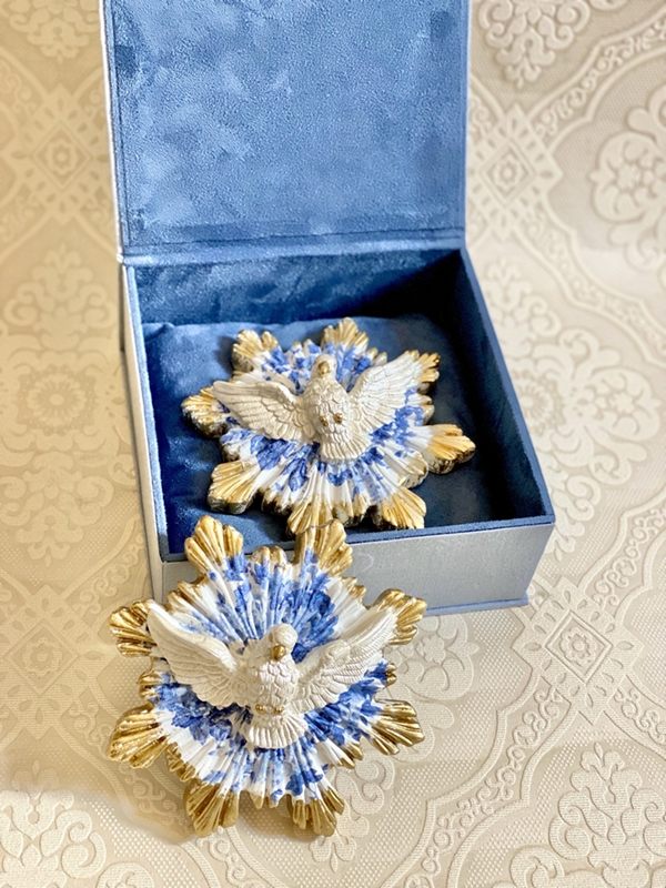 Divino Espírito Santo 16cm estampa rosa