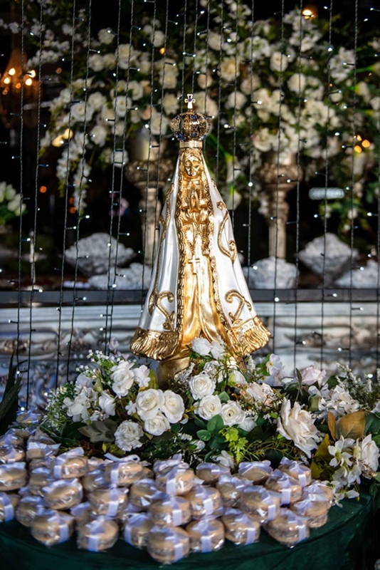 Nossa Senhora Aparecida 60cm pintura e folha de ouro