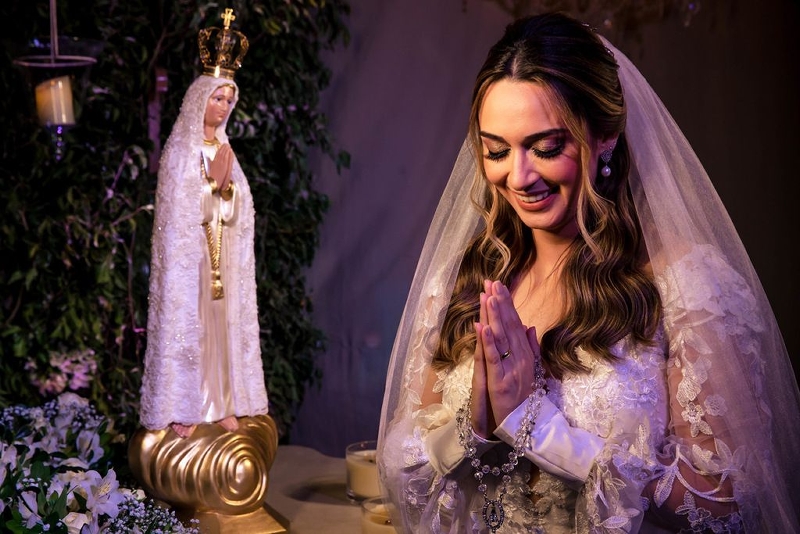 Nossa Senhora de Fátima 80cm renda bordada