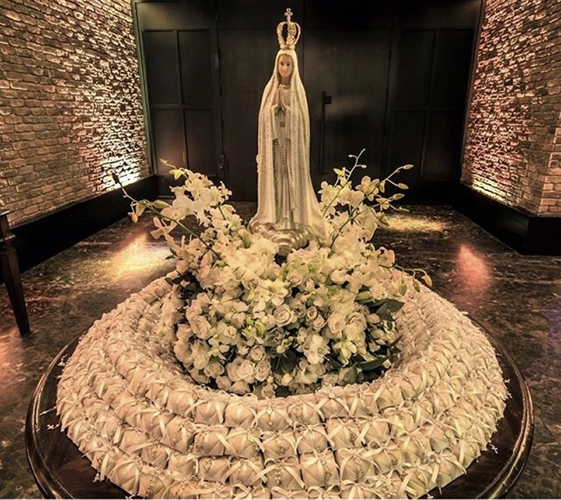 Nossa Senhora de Fátima 60cm renda