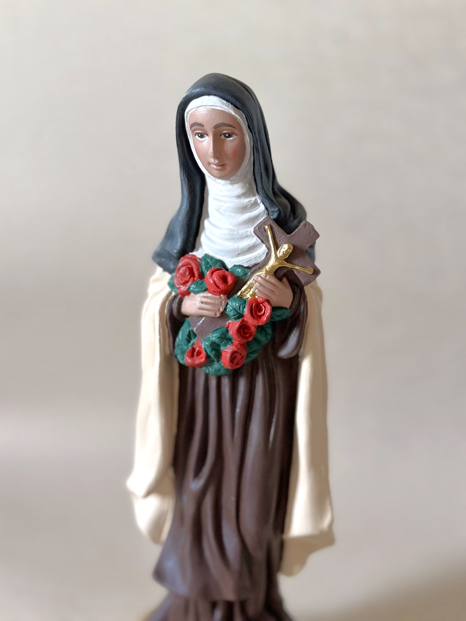 Santa Terezinha de 30cm em pintura acrílica
